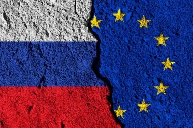 Avrupa Birliği ve Rusya bayrakları arasında çatlak. siyasi relatio
