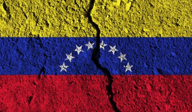 Orta üzerinden çatlak ile Venezuela bayrağı. Ülke bölünmüş Co