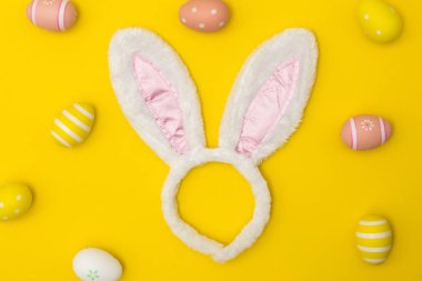 Tavşan kulakları ve Paskalya yumurta Paskalya tatili arka plan