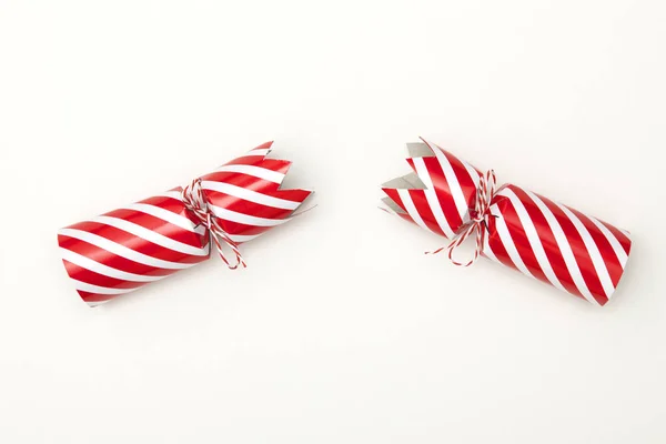 Beyaz bir arka plan kraker üzerinde Noel kraker çekti — Stok fotoğraf