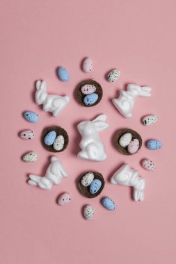 Yumurta ve tavşan ile Paskalya arka plan