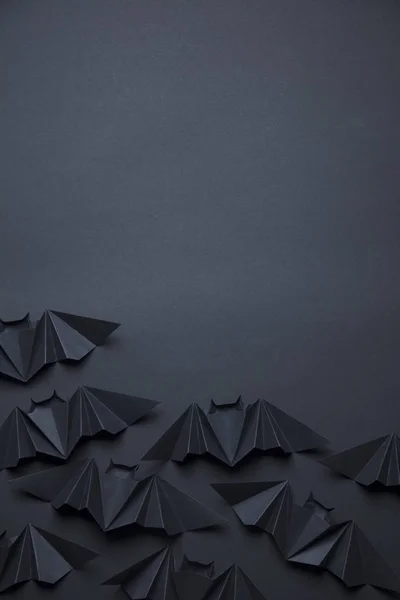 Halloween espeluznante murciélagos de Drácula fondo hecho de origami —  Fotos de Stock