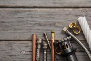 Sıhhi tesisat araçları ve ekipmanları ile ev geliştirme arka plan