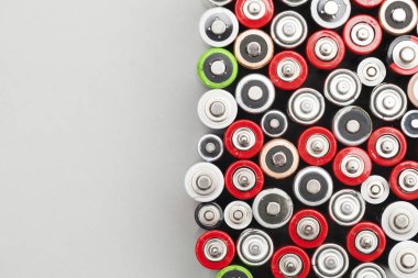 Piller arka plan. Enerji tedarik ve geri dönüşüm konsepti