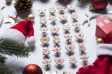 Noel gelişi takvim şenlikli arka plan