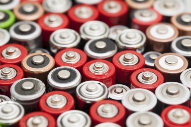 Piller arka plan. Enerji tedarik ve geri dönüşüm konsepti