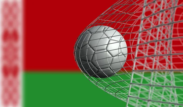 Bola de futebol marca um gol em uma rede contra a bandeira da Bielorrússia. 3D Rend — Fotografia de Stock