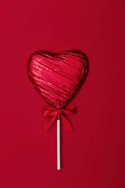 Heart shaped candy lolly valentine's day gift. — Stock Photo, Image