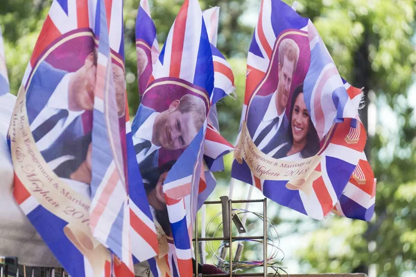 London, Storbritannien-15 maj 2018: Union Jack flagga med prins Harry an — Stockfoto