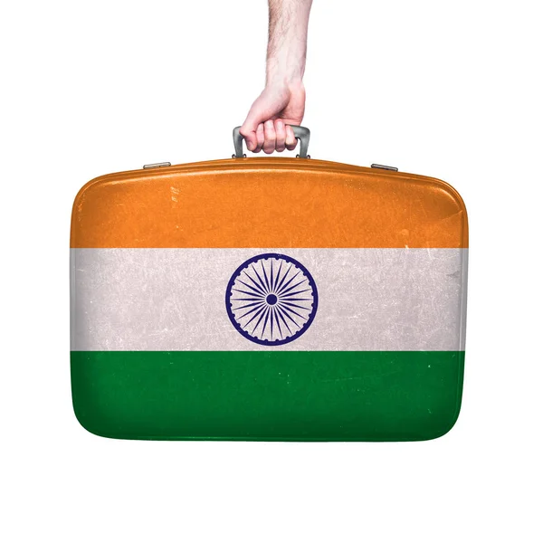 ヴィンテージレザースーツケースにインドの旗 — ストック写真