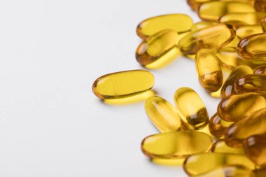 Omega 3 vitamini balık yağı tabletleri