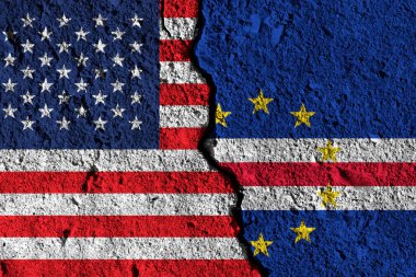 Amerika ve Cape Verde bayrakları arasındaki çatlak. Politik olarak