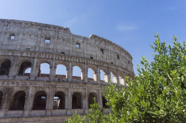 İtalya, Roma 'daki Colosseum manzarası. Kolezyum bunlardan biri.