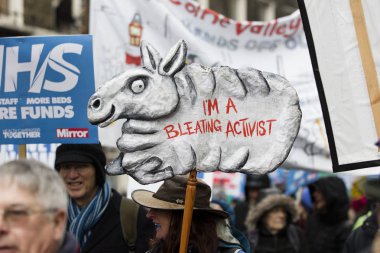 Londra, Uk - 3 Şubat 2018: Protestocular ve kampanyacılar 