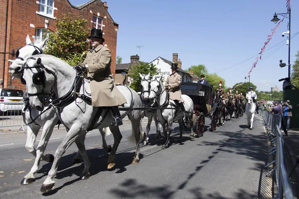 Windsor, Uk - 17 Mayıs 2018: Kol ile tam teçhizatlı prova