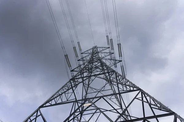 Elektrik güç hattı pilonu — Stok fotoğraf