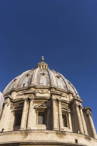 Vatikan 'daki Aziz Peter Bazilikası, Roma — Stok fotoğraf