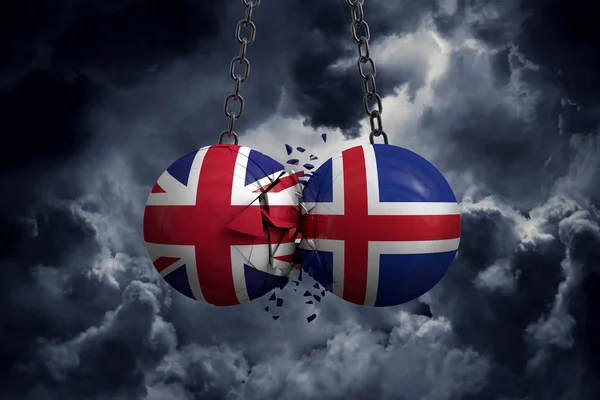 Storbritannien och Island flagga politiska bollar krossa i varje — Stockfoto