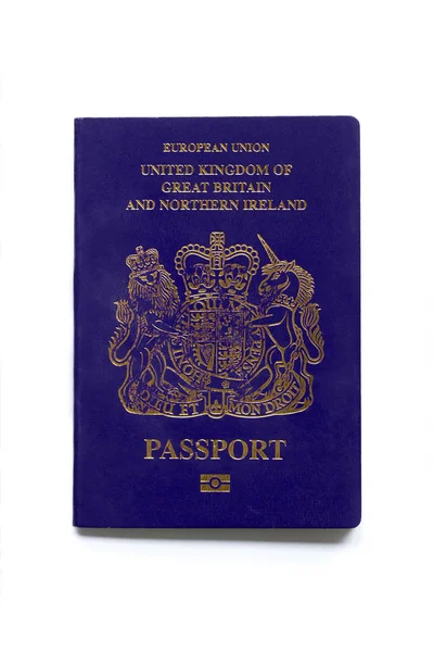 Blauw paspoort van het Verenigd Koninkrijk — Stockfoto