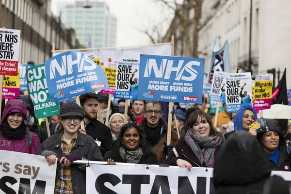Londra, Uk - 3 Şubat 2018: Protestocular ve kampanyacılar 