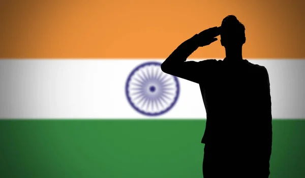 Silhouette of a soldier saluting against the india flag — Stock Photo, Image