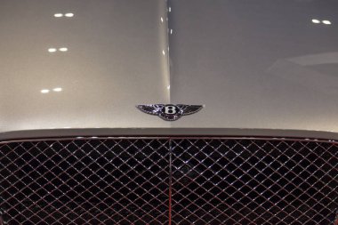 Londra, Uk - 18 Mayıs 2018: Contused.com Lo 'da bir Bentley araba