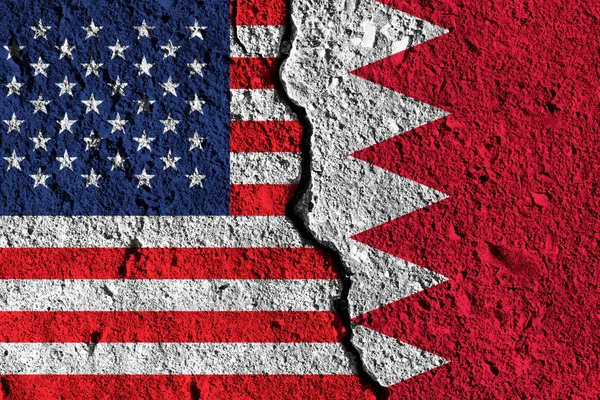 Crack between America and Bahrain flags. political relationship — Stock Photo, Image