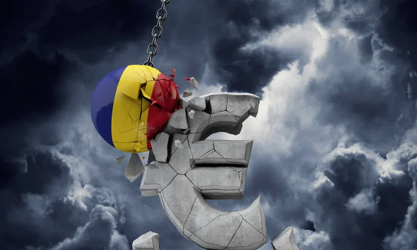 Rumänien flagga boll krossa en europeisk euro valuta symbol. 3d Uppsägning — Stockfoto