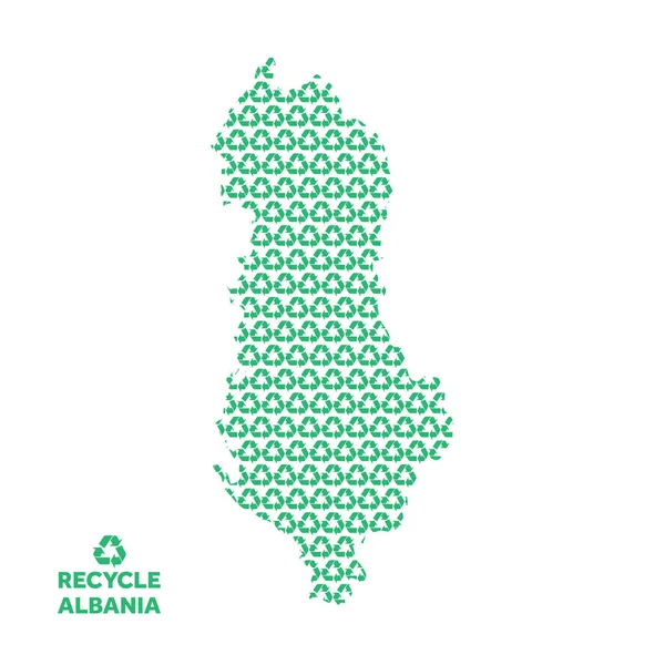 Mapa da Albânia feito a partir de símbolo de reciclagem. Conceito ambiental — Vetor de Stock