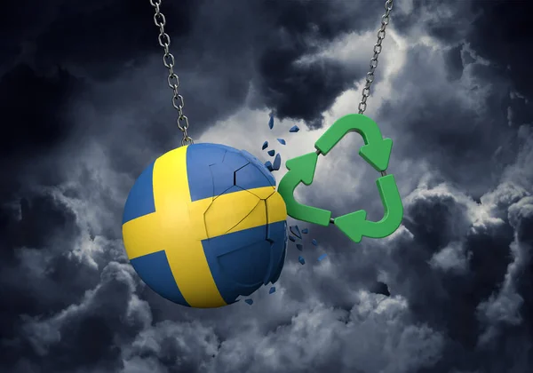 Grön återvinningssymbol kraschar in i en svensk flagga boll. 3D-återgivning — Stockfoto