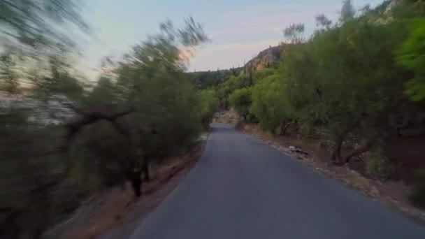 Condução Carro Pôr Sol Ilha Estrada Rústica — Vídeo de Stock