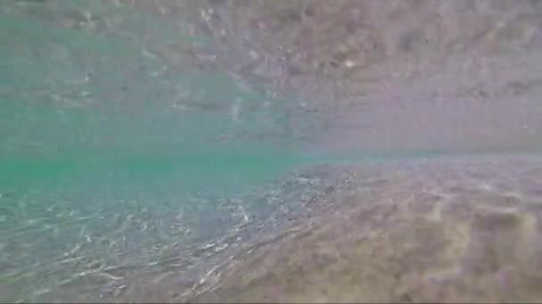 Areia Mar Sob Ondas Água — Vídeo de Stock