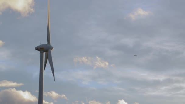 Coucher Soleil Sur Terrain Des Éoliennes Autriche — Video