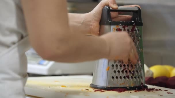 Preparación Remolacha Cocina Cocinero Gartering — Vídeos de Stock