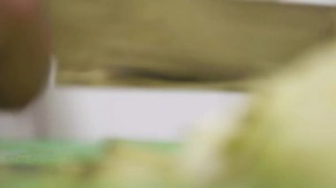 Patlıcan mutfak Şef kesme hazırlanması 