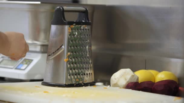 Preparação Cozinha Beterraba Chef Gartering — Vídeo de Stock