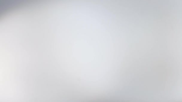 Main refuse de gobelet jetable en faveur de gobelet en verre réutilisable, pollution plastique. Concept zéro déchet Utilisez un verre au lieu d'un verre en plastique. Concept de style de vie vert et conscient. Prise de vue. Réutilisable en déplacement boire des idées de récipient. Verre contre p 