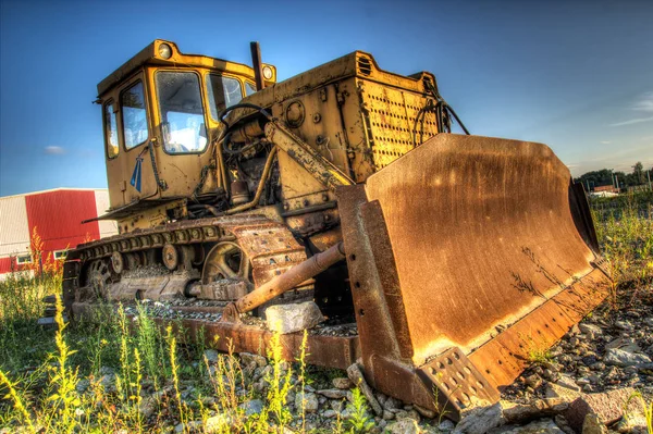 Vecchio Bulldozer Vista Sullo Sfondo — Foto Stock