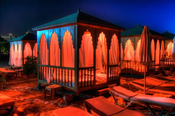 Nacht Oosten Bungalows Bij Strand — Stockfoto