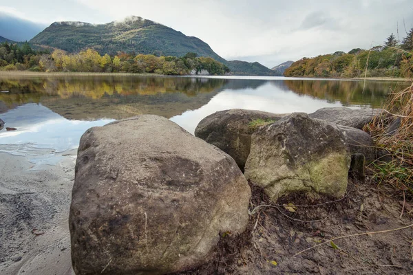 Killarney Ulusal Parkı İrlanda 'da Muckross Gölü