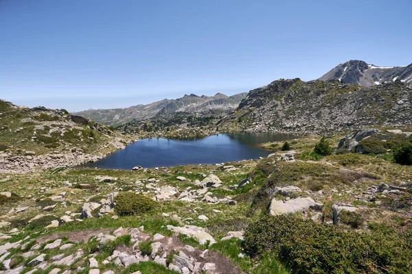 Wunderschöner See Auf Der Route Llac Dels Pessons Den Andorranischen — Stockfoto