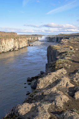 İzlanda 'nın kuzeyindeki Selfoss şelalesinin manzarası Avrupa