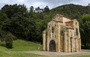 San miguel de lillo Kilisesi, oviedo, asturias, İspanya. ön Romanesk bina.