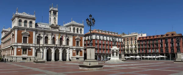 Plaza Mayor (stora torget) i Valladolid, Spanien. — Stockfoto