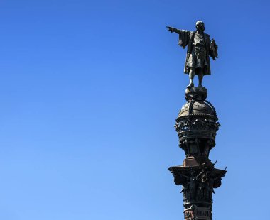 columbus Anıtı (mirador de colom) barcelona, Katalonya, İspanya en iyi. rafael atche tarafından bronz heykel.
