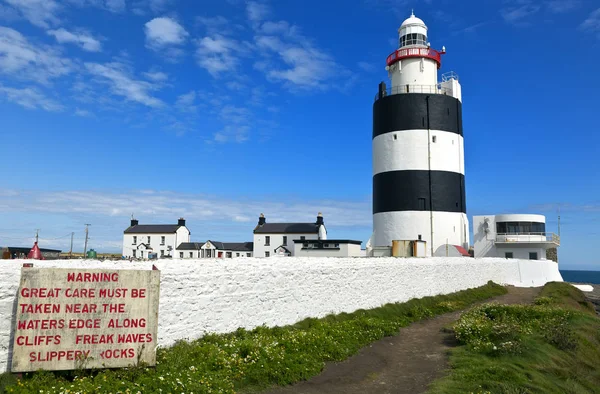 Haka latarni morskiej na hak głowy, Hrabstwo wexford, Irlandia — Zdjęcie stockowe