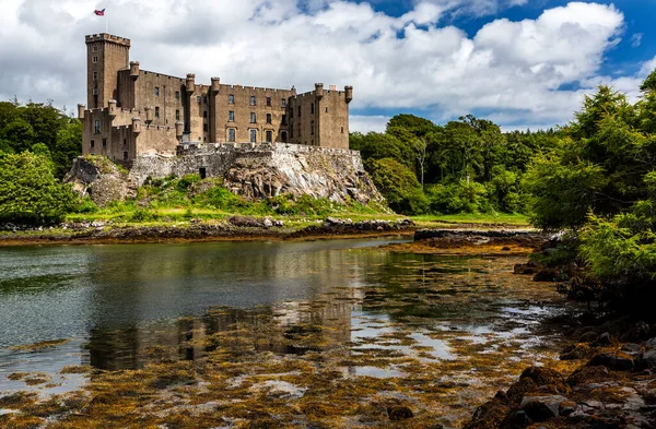 Dunvegan Castle Und Hafen Auf Der Insel Skye Schottland Uni — Stockfoto