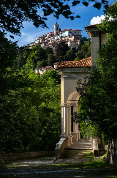 Sacro Monte Italien Utsikt Över Pilgrimsfärdsbyn — Stockfoto