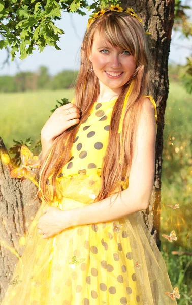 Beautiful Blue Eyed Blonde Long Hair Radiates Warm Light Yellow — Stock Photo, Image