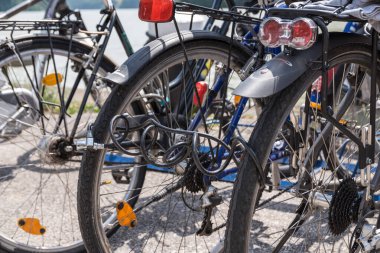 Kilitli bisikletler - hırsızlık koruması